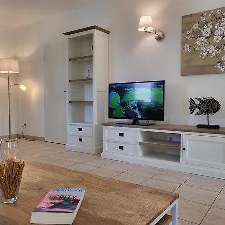 Ferien-und Geschaeftshaus Kunellis Axel *