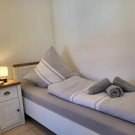 Ferien-und Geschaeftshaus Kunellis Axel *